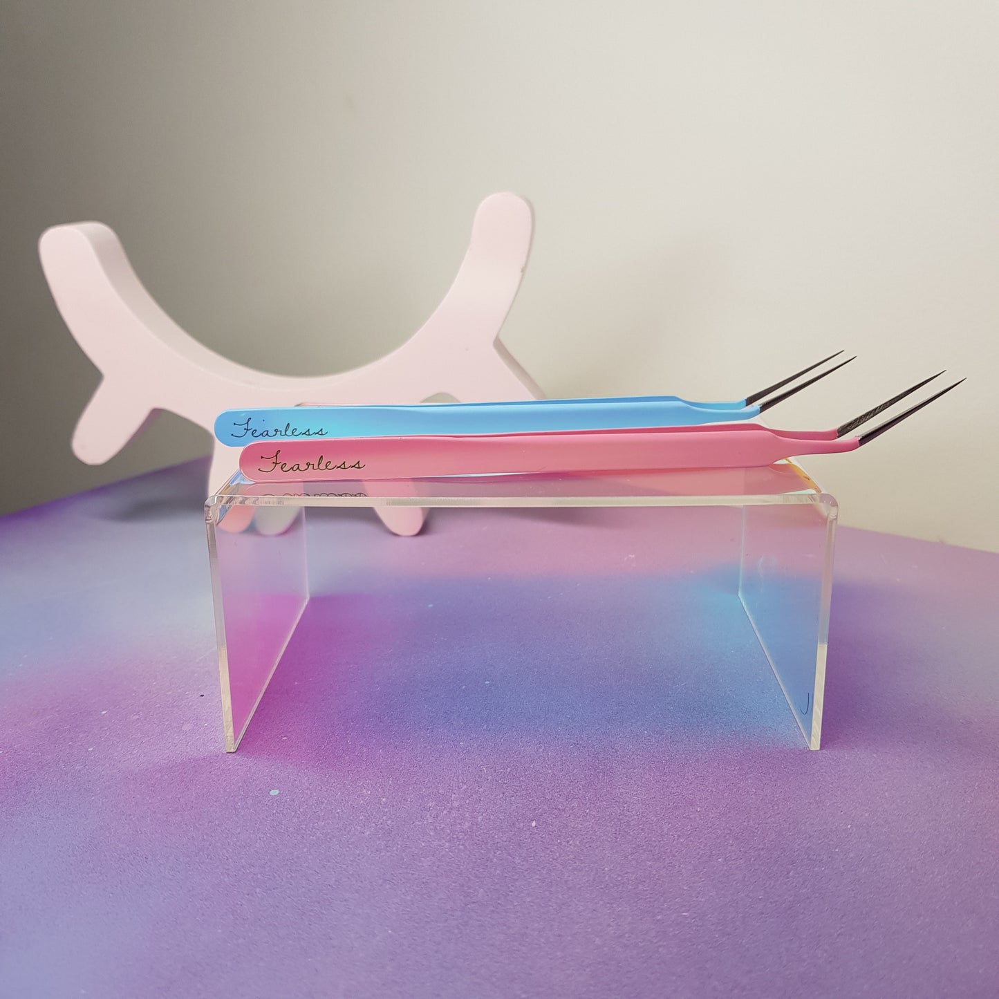 Fearless long reach isolation tweezer