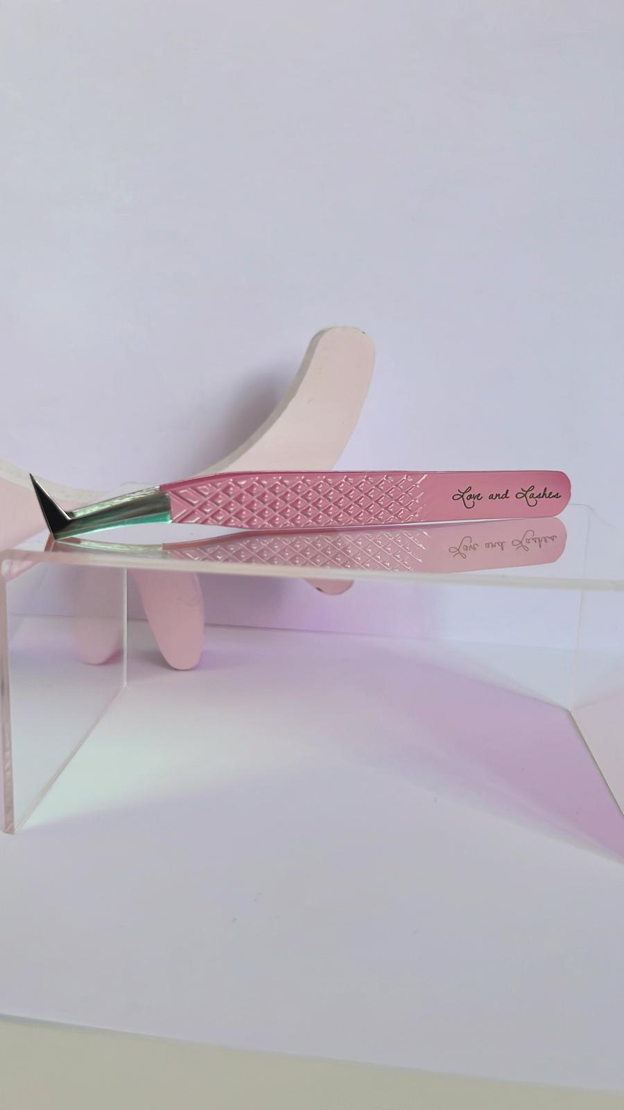 Fierce fibre tip boot tweezer